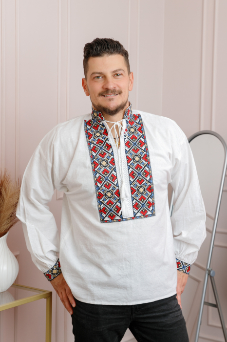 Camasa barbateasca traditionala alba cu motiv geometric multicolor Daniel
