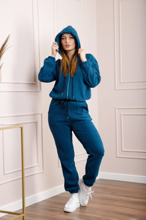 Compleu casual albastru din tricot reiat