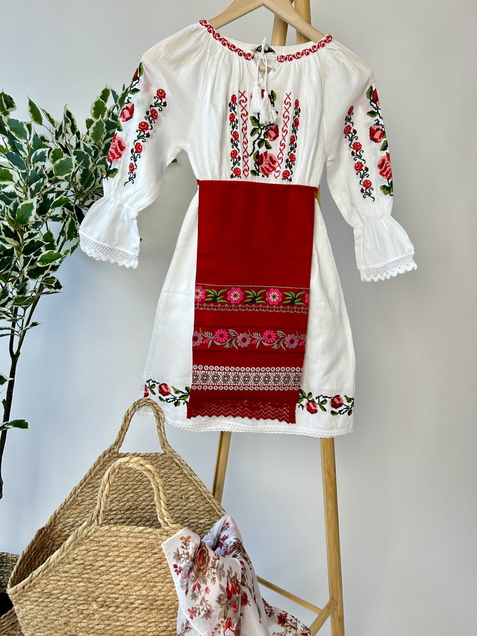 Costum tradițional fete TM2284 - 14