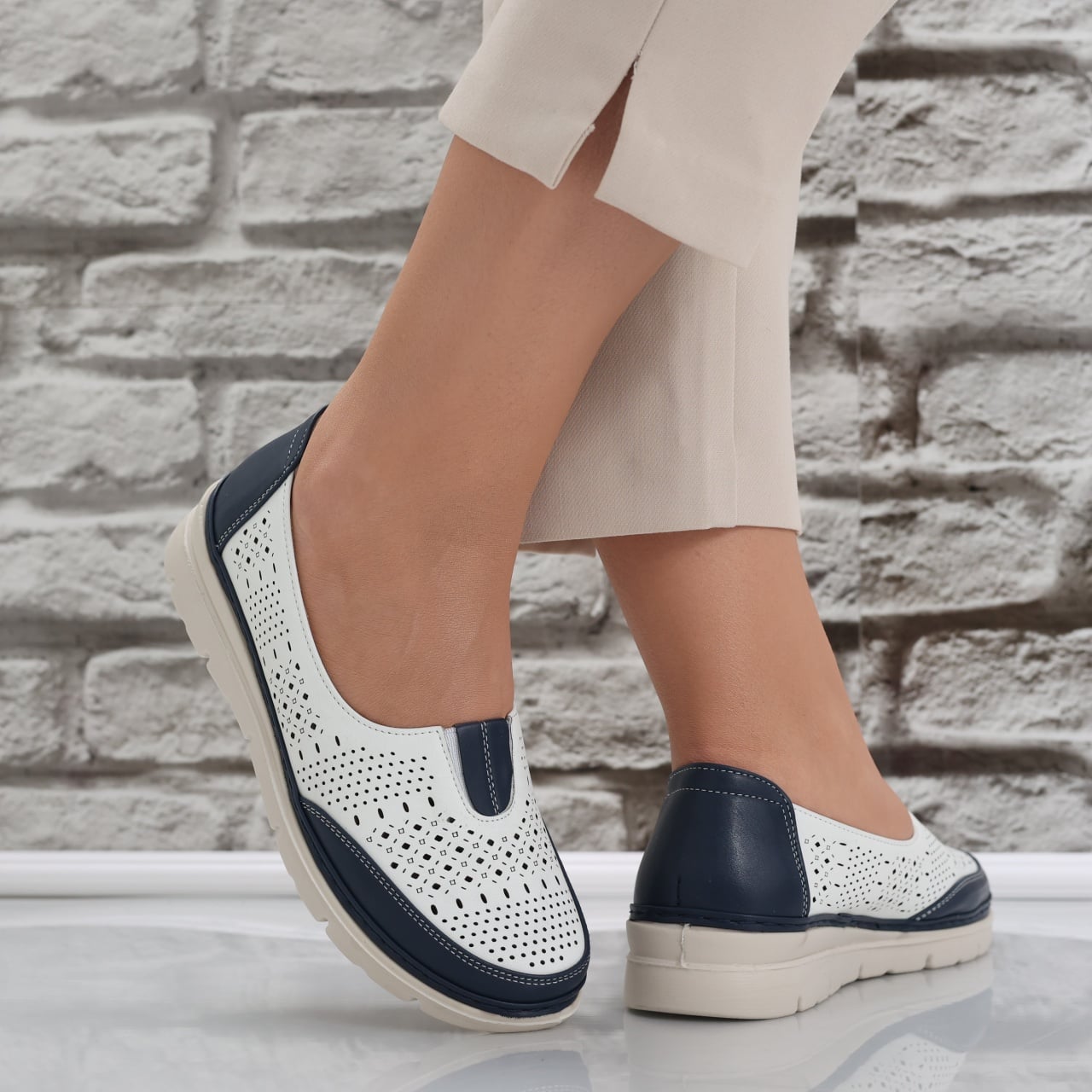 Pantofi dama casual Albi/Bleumarin din Piele Ecologica Molica - poza 1