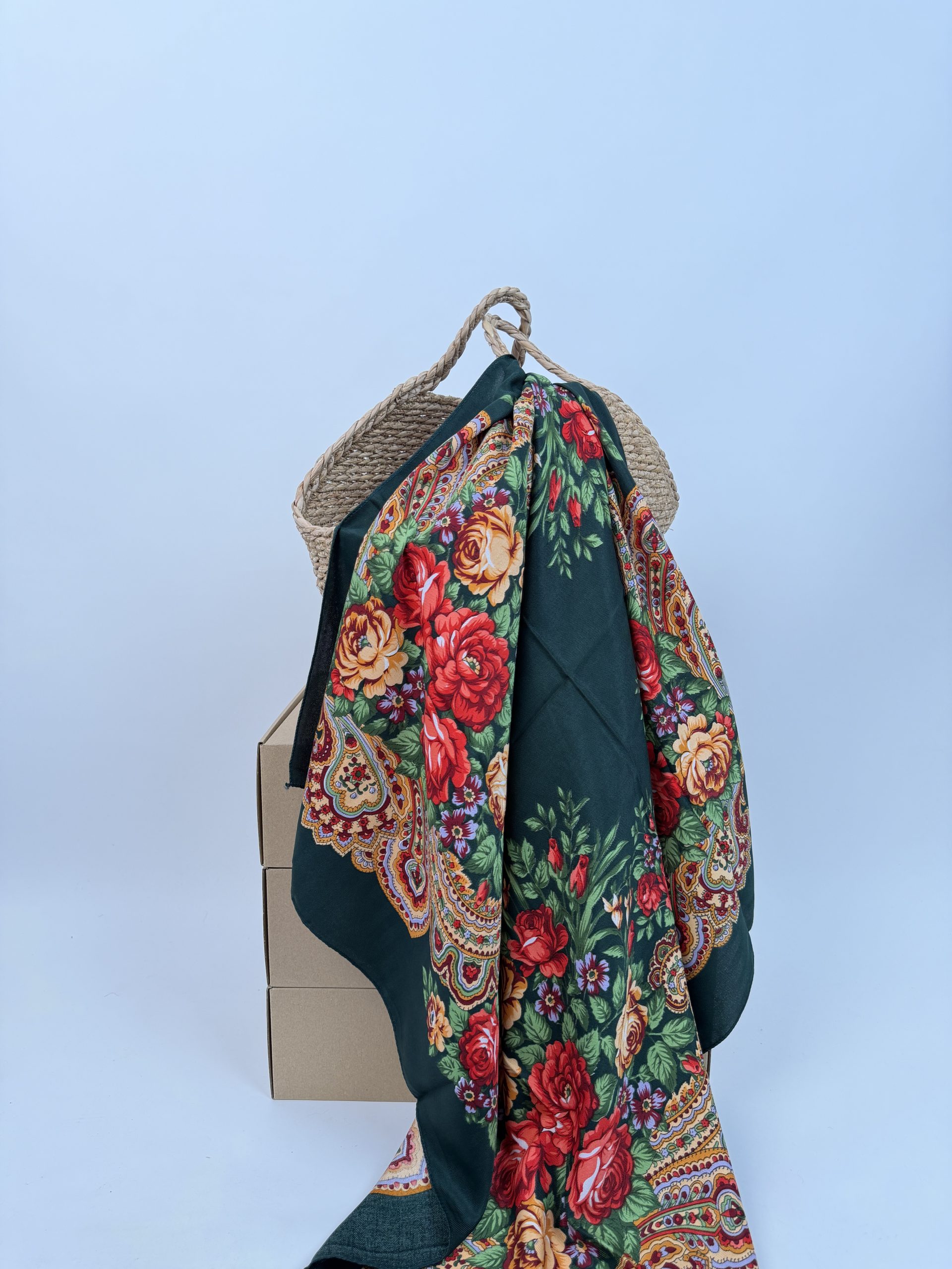 Șal cu imprimeu floral distinctiv TM2379
