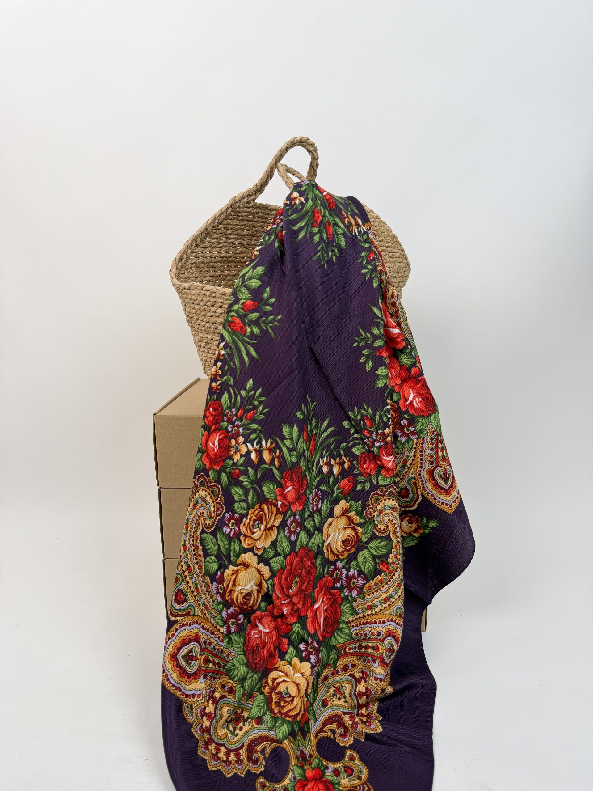 Șal cu imprimeu floral distinctiv TM2397