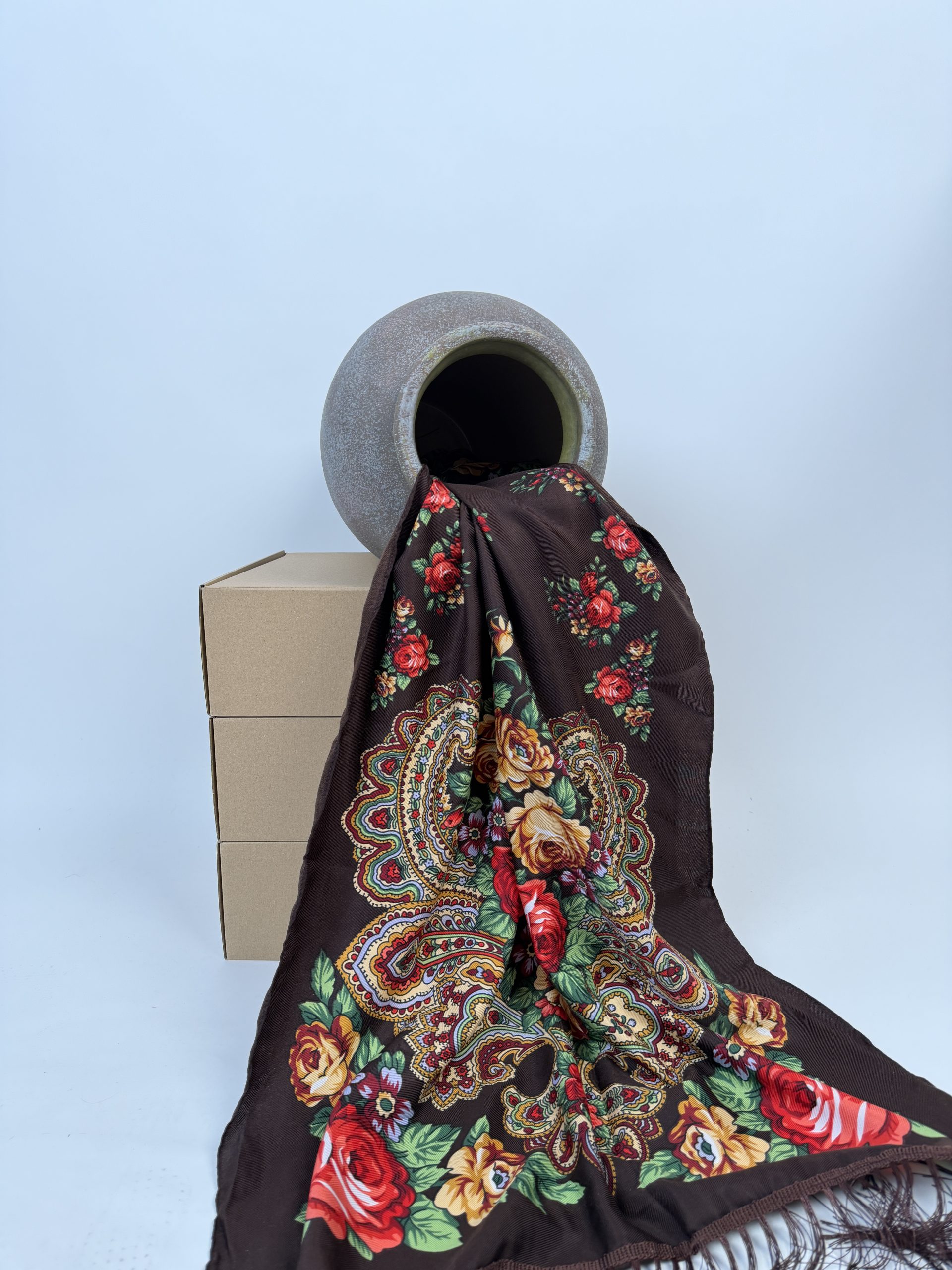 Șal cu imprimeu floral distinctiv TM2407