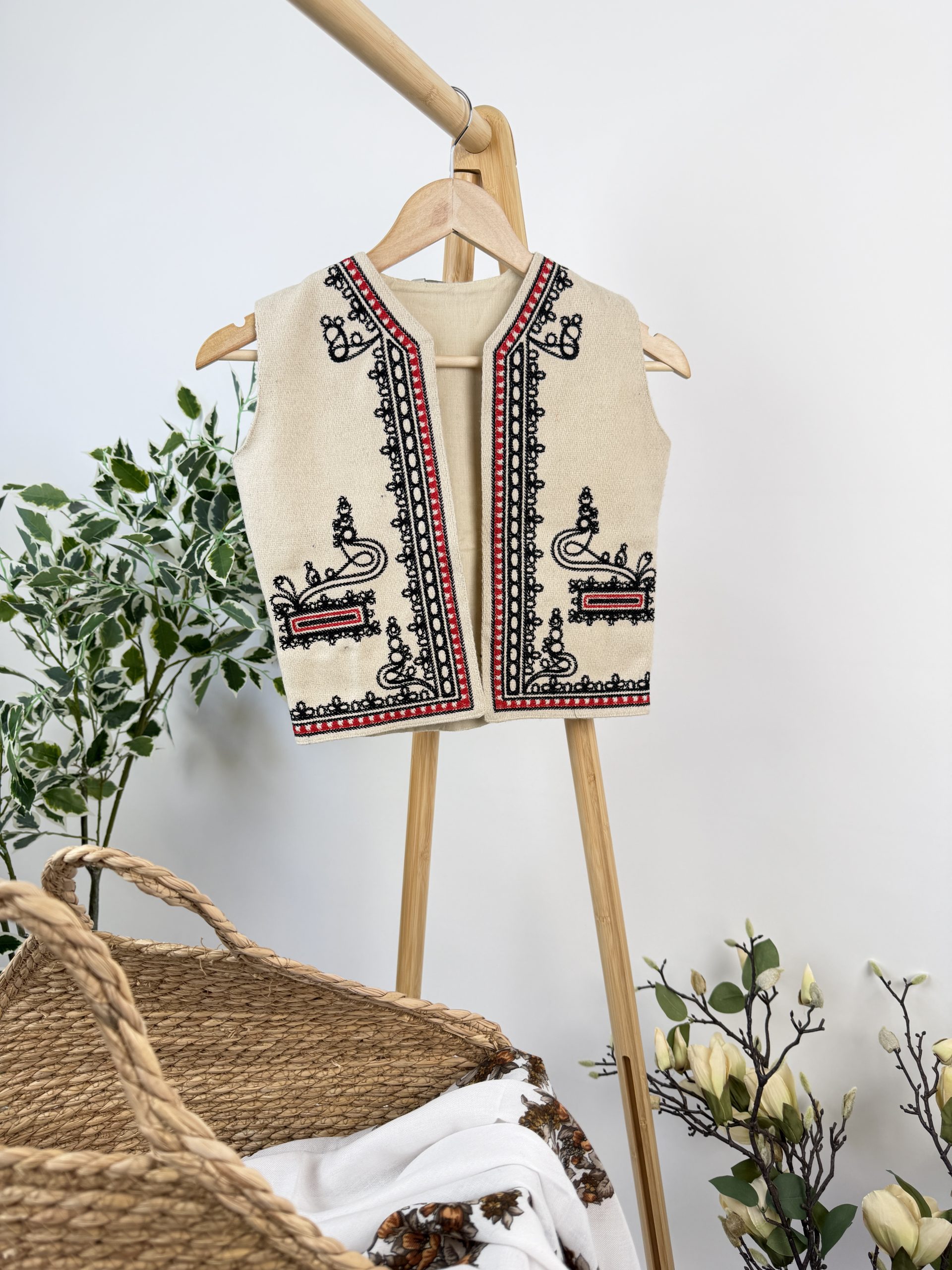 Vestă tradițională băieți TM2514 *fir roșu și negru* - 6